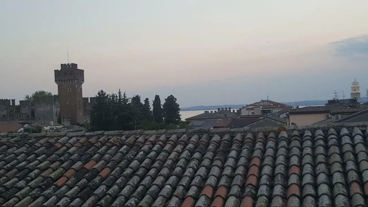 Residenza Via Rocca Tre Apartment Lazise