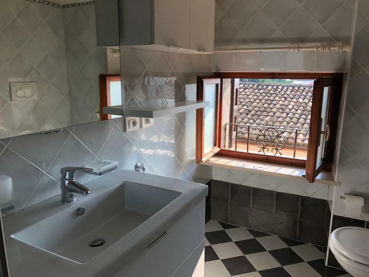 Residenza Via Rocca Tre Apartment Lazise