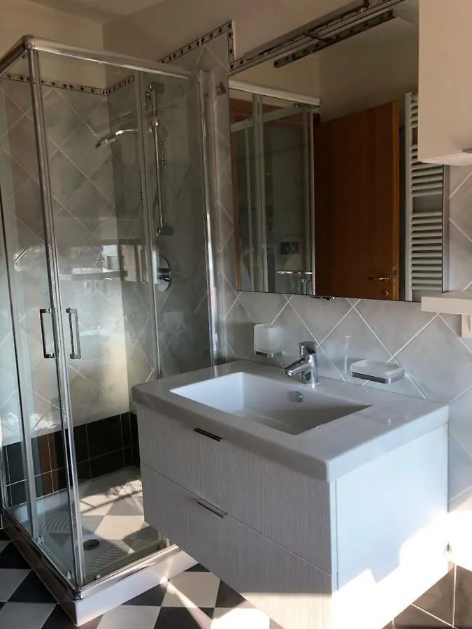 Residenza Via Rocca Tre Apartment Lazise Italy