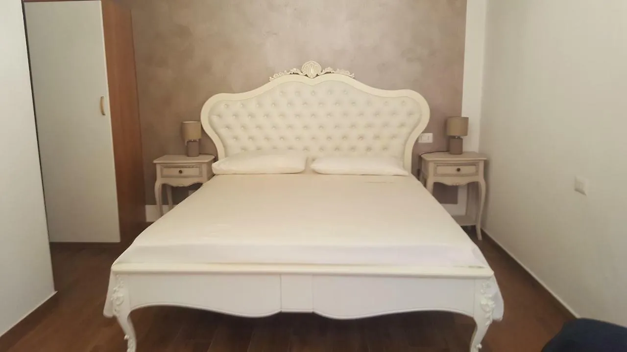 Residenza Via Rocca Tre Apartment Lazise